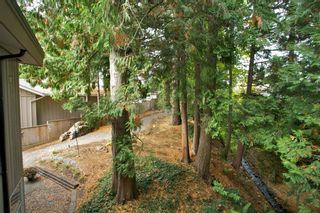 Photo 31: 14221 WHEATLEY Avenue: White Rock House for sale in "WEST WHITE ROCK" (South Surrey White Rock)  : MLS®# R2007145