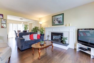 Photo 10: 553 LAURENTIAN Crescent in Coquitlam: Central Coquitlam House for sale : MLS®# R2676016