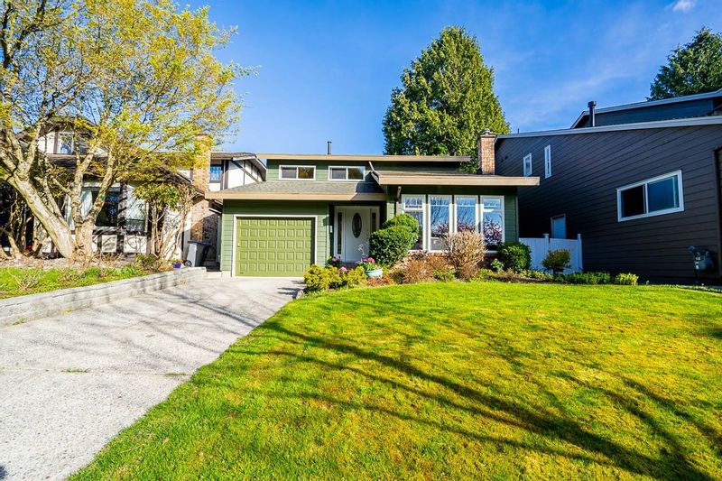 FEATURED LISTING: 14858 17 Avenue Surrey