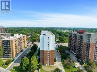 Photo 8: 8591 RIVERSIDE DRIVE East Unit# 501 in Windsor: Condo for sale : MLS®# 23013484