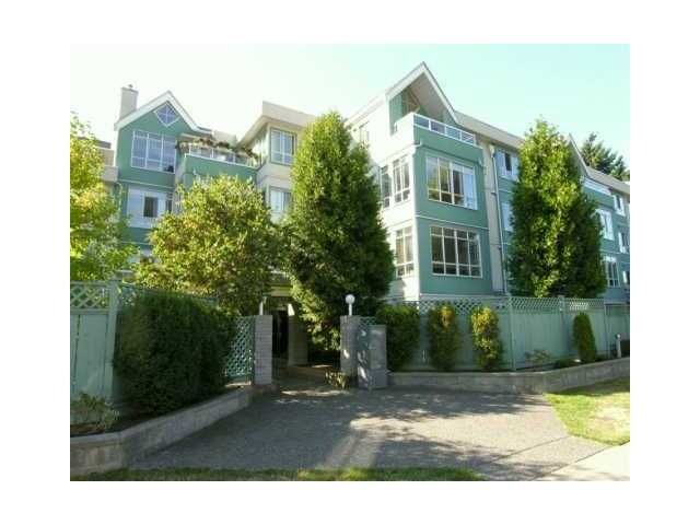 Main Photo: 203 855 W 16TH STREET in : Hamilton Condo for sale (North Vancouver)  : MLS®# V870440