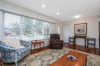 Photo 7: 27056 28A Avenue in Langley: Aldergrove Langley House for sale : MLS®# R2749563