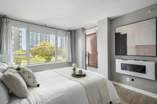 Photo 25: 1428 SEYMOUR Mews in Vancouver: Yaletown Townhouse for sale in "AQUA AT THE PARK" (Vancouver West)  : MLS®# R2815836