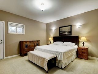 Photo 12: 2310 kami Crt in View Royal: VR Hospital House for sale : MLS®# 919421