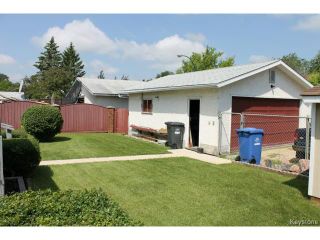 Photo 4: 143 Wynford Drive in WINNIPEG: Transcona Residential for sale (North East Winnipeg)  : MLS®# 1416210