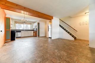 Photo 7: 7404 10 Street NW in Calgary: Huntington Hills Semi Detached (Half Duplex) for sale : MLS®# A2021530