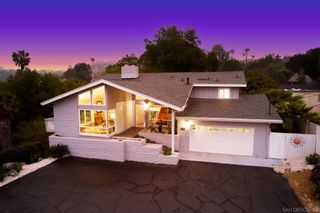 Main Photo: MOUNT HELIX House for sale : 3 bedrooms : 9332 Golondrina Drive in La Mesa