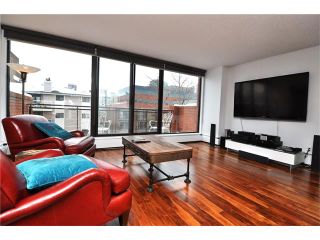 Photo 2: 402 929 18 Avenue SW in Calgary: Lower Mount Royal Condo for sale : MLS®# C4044007