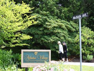 Photo 2: 111 2298 MCBAIN Avenue in Vancouver: Quilchena Condo for sale in "ARBUTUS VILLAGE" (Vancouver West)  : MLS®# V900517