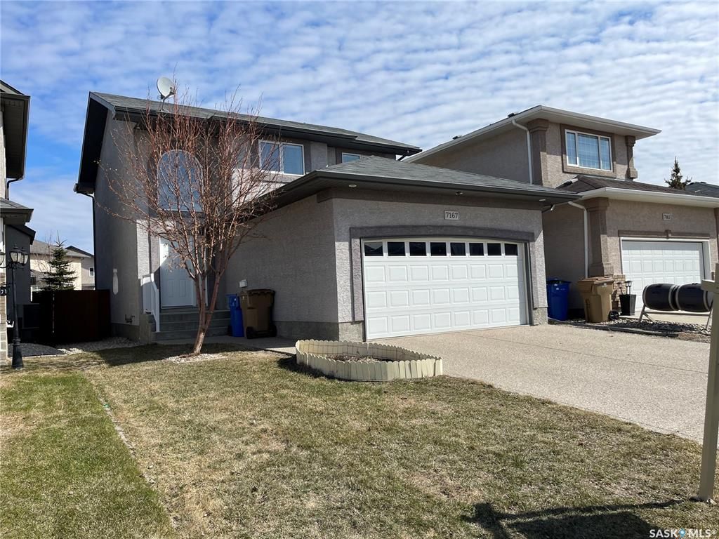 Main Photo: 7167 Wascana Cove Drive in Regina: Wascana View Residential for sale : MLS®# SK923188