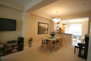 Photo 4: 993 Westbury Walk in Vancouver: Home for sale : MLS®# v721400
