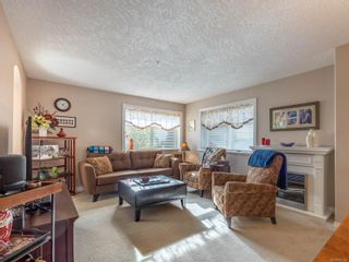 Photo 8: 101 2318 James White Blvd in Sidney: Si Sidney North-East Condo for sale : MLS®# 927340