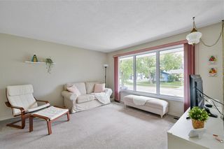 Photo 3: 14 Cullen Drive in Winnipeg: Westdale Residential for sale (1H)  : MLS®# 202324170