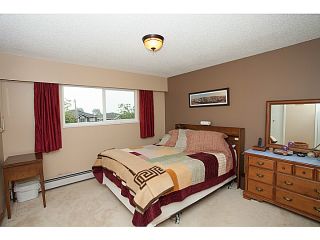 Photo 11: 2481 HARRISON Drive in Vancouver: Fraserview VE House for sale (Vancouver East)  : MLS®# V1067158