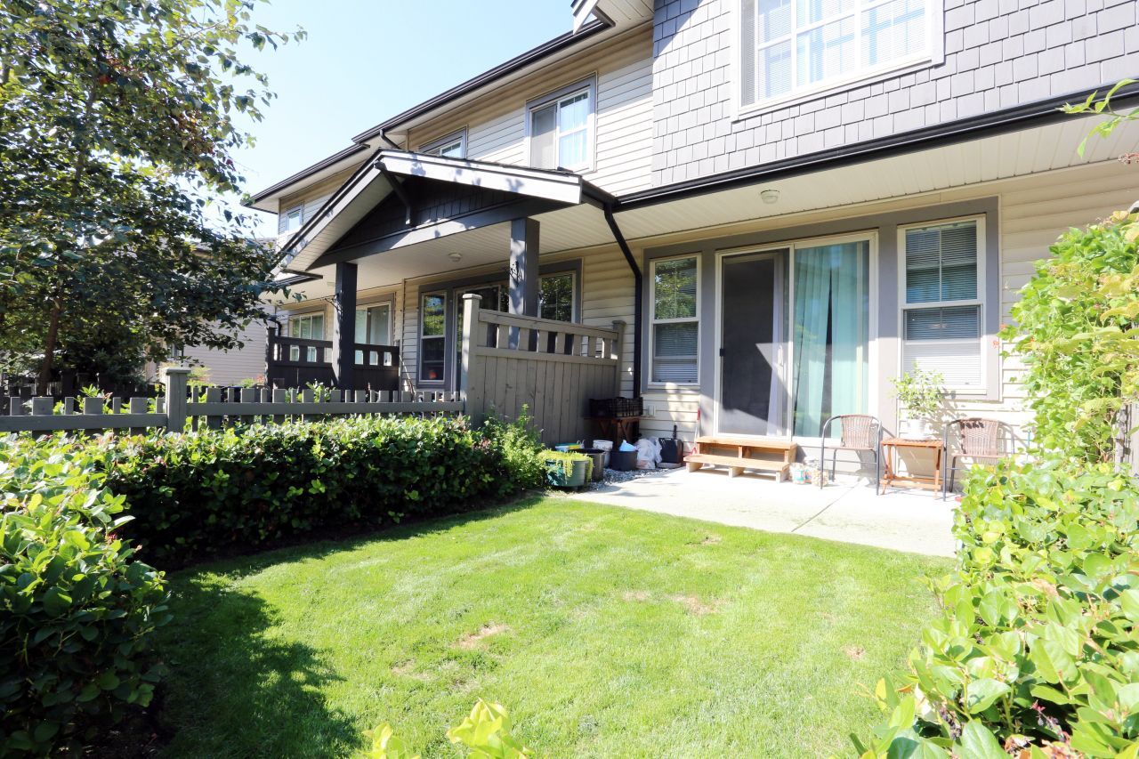 Photo 14: Photos: 32 9525 204 Street in Langley: Walnut Grove Townhouse for sale in "Time at Walnut Grove" : MLS®# R2401753
