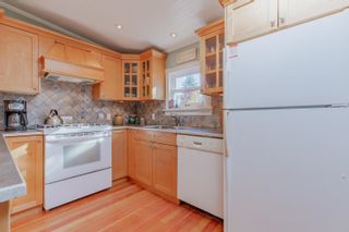 Photo 14: 108 OAKLAND Street in New Westminster: Queens Park House for sale : MLS®# R2735957