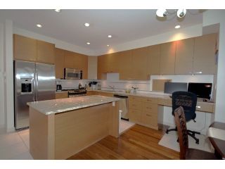 Photo 6: 209 4365 HASTINGS Street in Burnaby: Vancouver Heights Condo for sale in "TRAMONTO" (Burnaby North)  : MLS®# V1024915