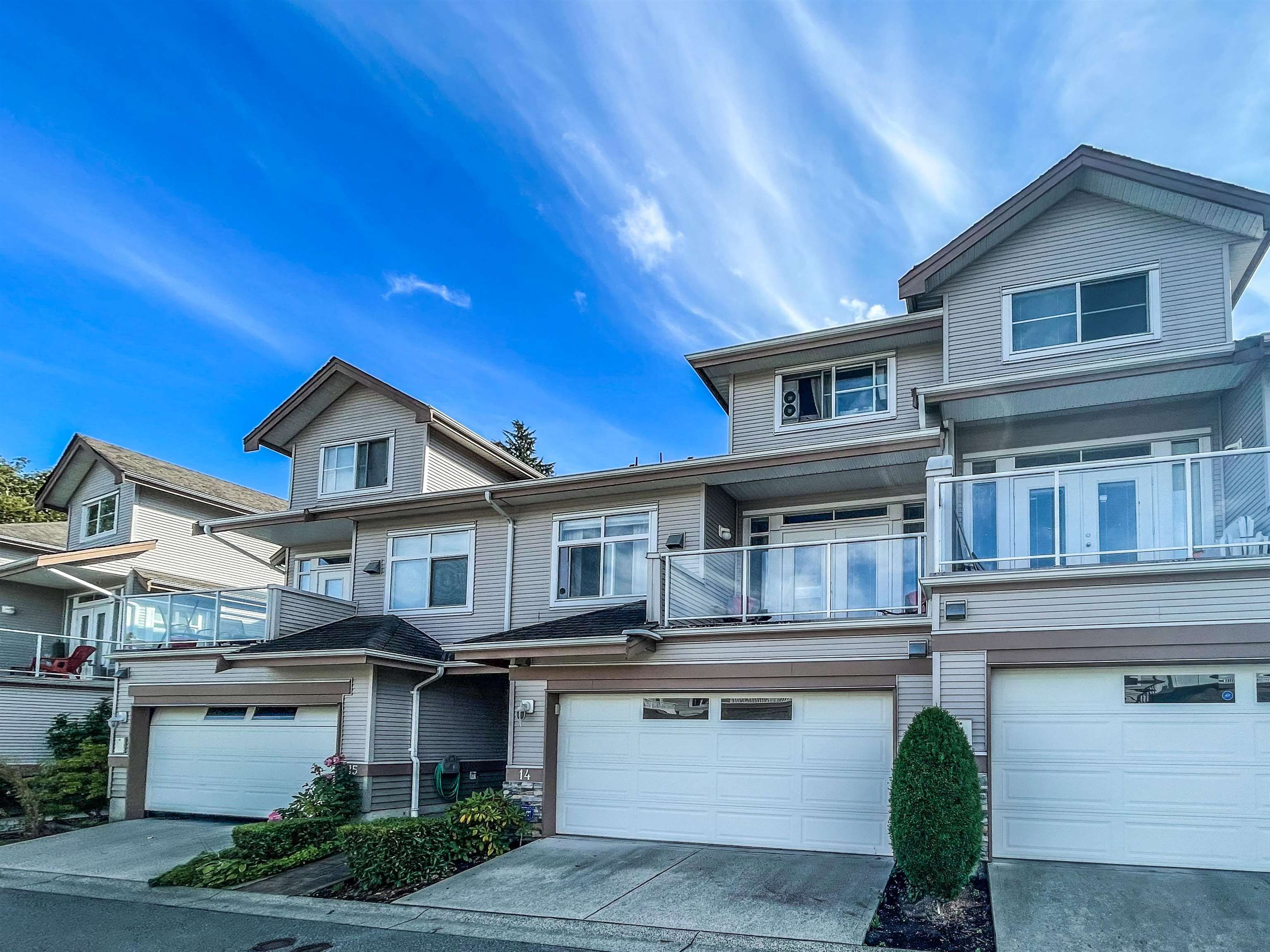 Main Photo: 14 11860 RIVER Road in Surrey: Royal Heights Townhouse for sale (North Surrey)  : MLS®# R2619175