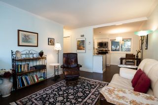 Photo 3: 2310 VINE Street in Vancouver: Kitsilano Townhouse for sale (Vancouver West)  : MLS®# R2730948