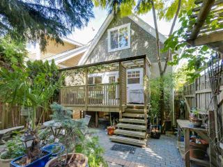 Photo 1: 4197 JOHN STREET in Vancouver: Main House for sale (Vancouver East)  : MLS®# R2074414