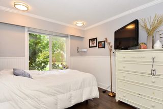 Photo 10: 5475 BAKERVIEW Drive in Surrey: Sullivan Station House for sale : MLS®# R2313482