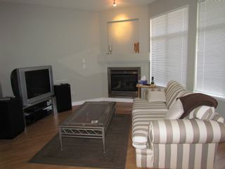 Photo 2: #110 20449 66TH AVE in LANGLEY: Willoughby Heights Townhouse for rent in "NATURE'S LANDING" (Langley) 