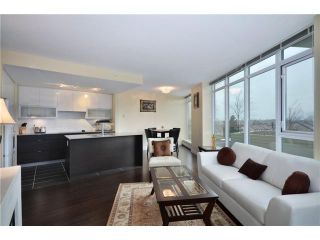 Photo 2: 402 175 W 2ND Street in North Vancouver: Lower Lonsdale Condo for sale in "VENTANA" : MLS®# V933531