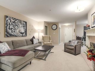 Photo 4: 206 1144 STRATHAVEN Drive in North Vancouver: Northlands Condo for sale in "Strathaven" : MLS®# R2217915