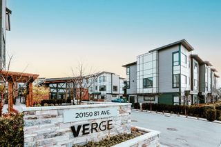Photo 1: 40 20150 81 Avenue in Langley: Willoughby Heights Townhouse for sale in "VERGE" : MLS®# R2870662