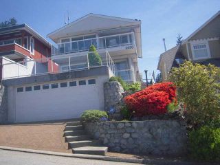 Photo 2: 3690 CARNARVON Avenue in North Vancouver: Upper Lonsdale House for sale in "Upper Lonsdale" : MLS®# V950587