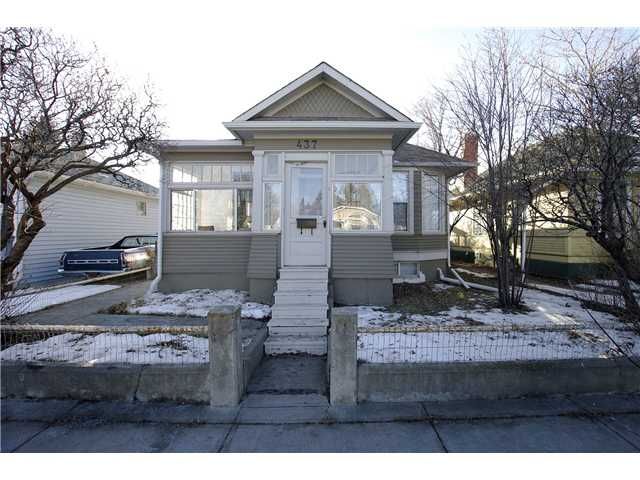 Main Photo: 437 20 Avenue NW in CALGARY: Mount Pleasant Residential Detached Single Family for sale (Calgary)  : MLS®# C3502843