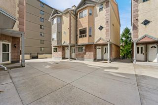 Photo 2: 1513 11 Street SW in Calgary: Beltline Row/Townhouse for sale : MLS®# A2054324
