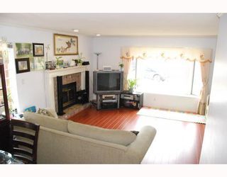 Photo 2: 3672 TANNER Street in Vancouver: Collingwood VE House for sale (Vancouver East)  : MLS®# V773354