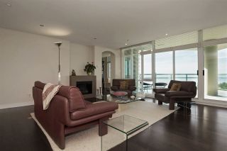 Photo 11: 902 14824 N BLUFF ROAD: White Rock Condo for sale (South Surrey White Rock)  : MLS®# R2060954