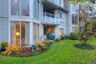 Photo 35: 102 68 RICHMOND Street in New Westminster: Fraserview NW Condo for sale in "Gate House" : MLS®# R2120125