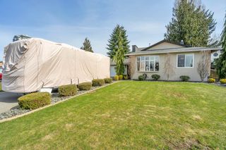 Photo 3: 32726 BELLVUE Crescent in Abbotsford: Central Abbotsford House for sale : MLS®# R2627062