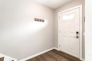 Photo 2: 42 5625 Silverdale Drive NW in Calgary: Silver Springs Row/Townhouse for sale : MLS®# A1245797