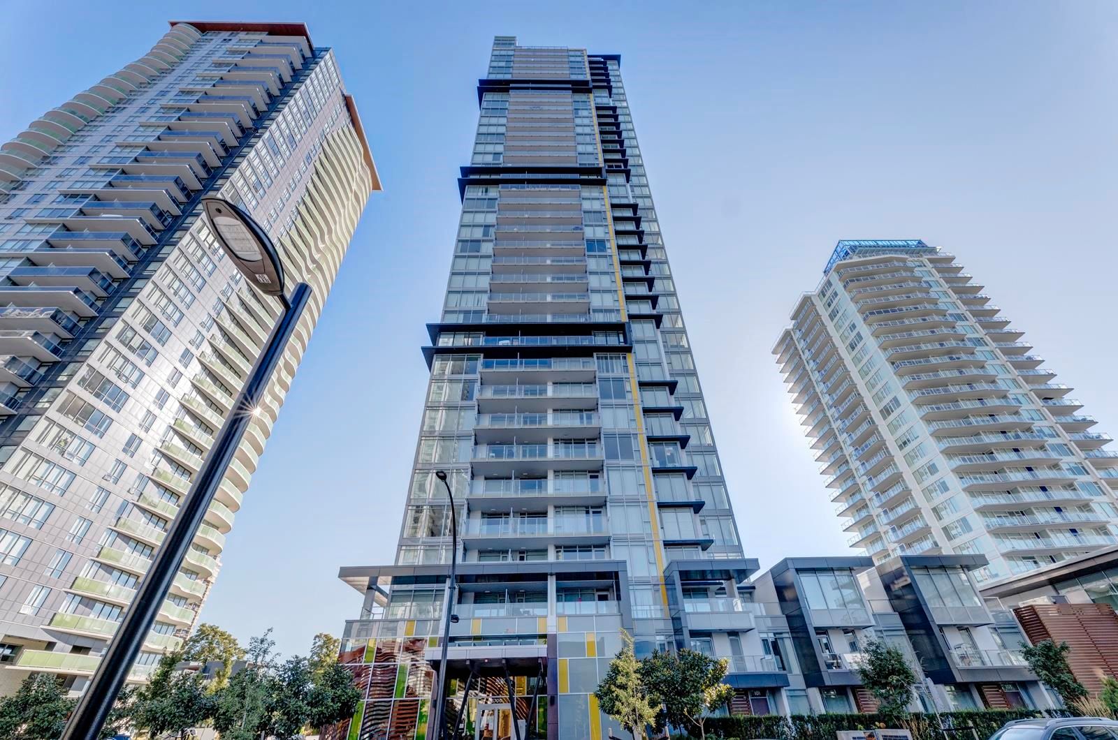 Main Photo: 1702 6700 DUNBLANE Avenue in Burnaby: Metrotown Condo for sale in "Vittorio by Polygon" (Burnaby South)  : MLS®# R2724969