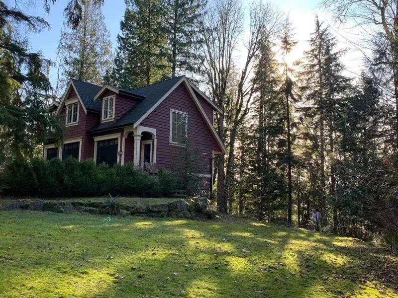 FEATURED LISTING: 5028 SUMAS MOUNTAIN Road Abbotsford