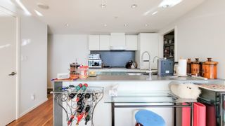 Photo 5: 1001 8555 GRANVILLE Street in Vancouver: S.W. Marine Condo for sale (Vancouver West)  : MLS®# R2870954