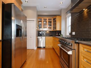 Photo 8: 1117 Chapman St in Victoria: Vi Fairfield West House for sale : MLS®# 862021