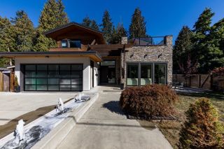 Main Photo: 2520 LLOYD Avenue in North Vancouver: Capilano NV House for sale : MLS®# R2764016