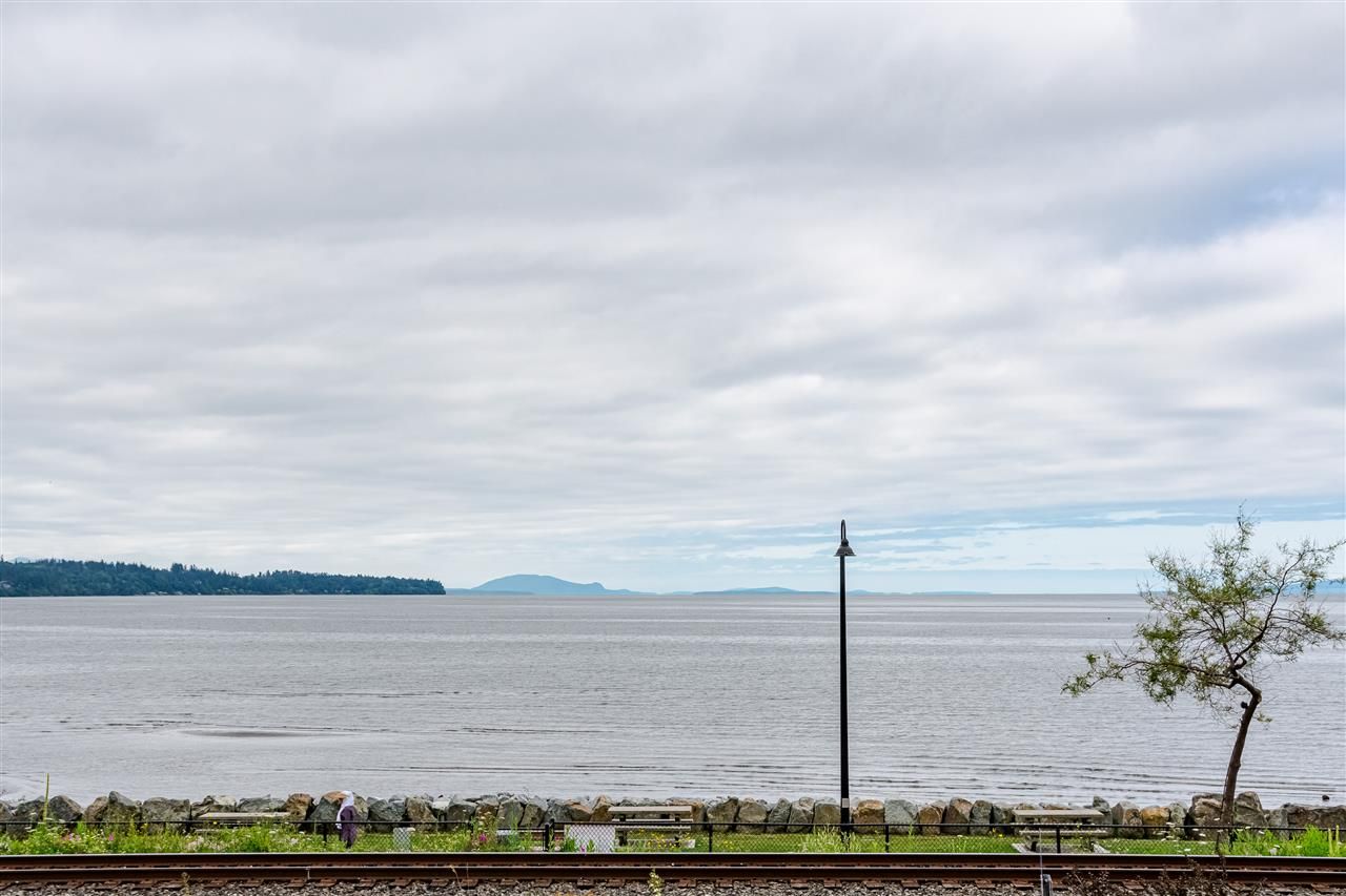 Main Photo: 11 15563 MARINE Drive: White Rock Condo for sale in "Oceanview Terrace" (South Surrey White Rock)  : MLS®# R2513794