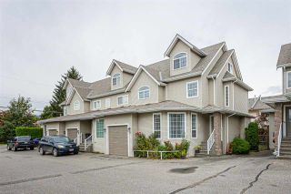 Photo 1: 3 9472 WOODBINE Street in Chilliwack: Chilliwack E Young-Yale Townhouse for sale in "Chateau View" : MLS®# R2520198