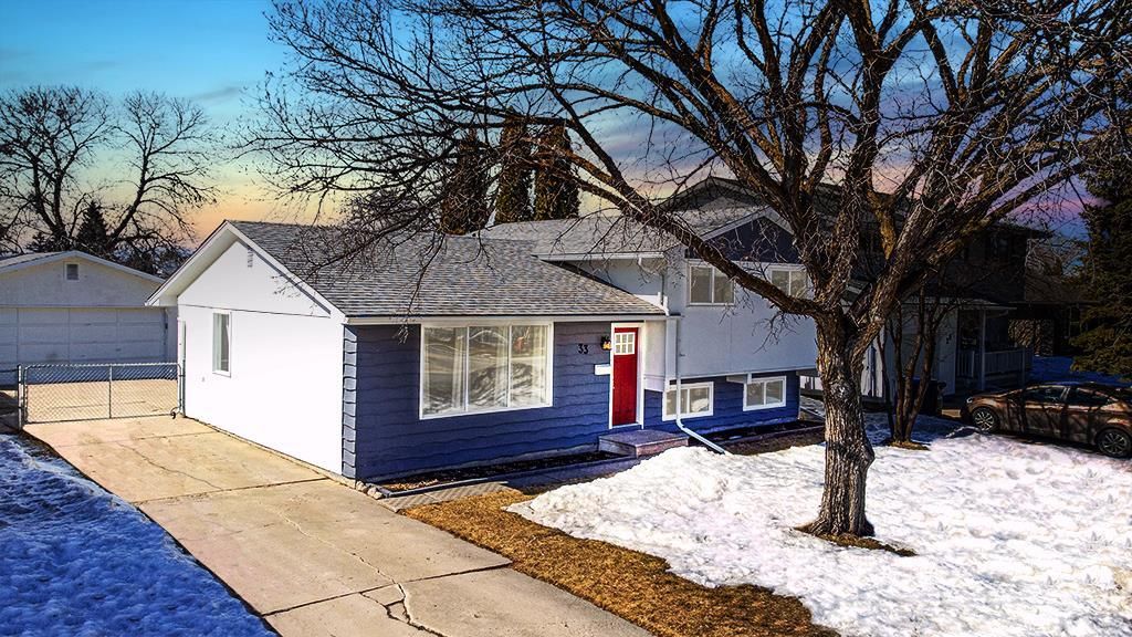 Main Photo: 33 Cormorant Bay in Winnipeg: Southdale Residential for sale (2H)  : MLS®# 202205734