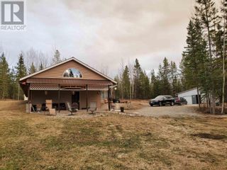 Photo 2: 5237 KIRBY ROAD in Quesnel: House for sale : MLS®# R2875683