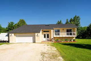 Photo 2: 1 Red River Place in St Andrews: St Andrews on the Red Residential for sale (R13)  : MLS®# 202214858