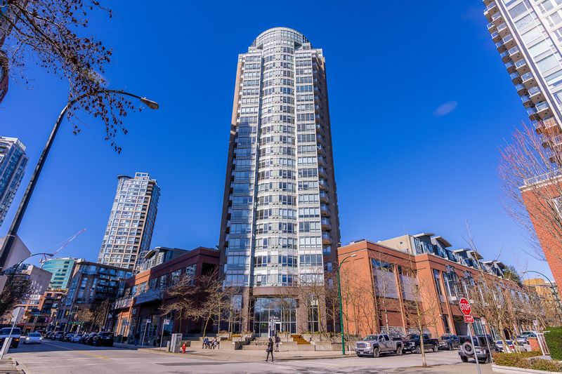 FEATURED LISTING: 2510 - 63 KEEFER Place Vancouver