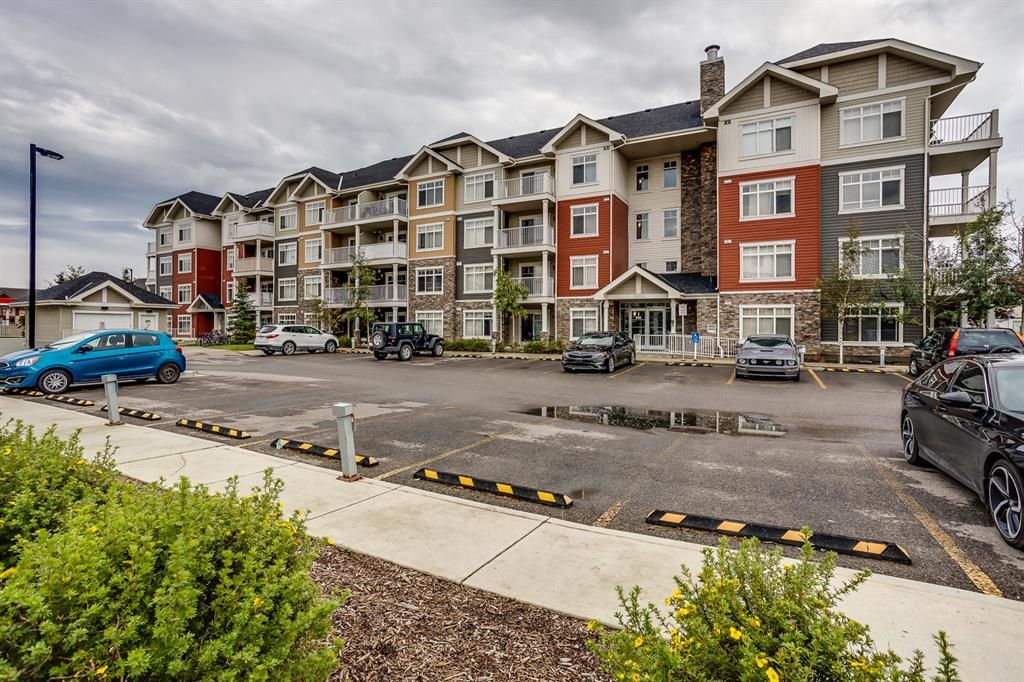 Welcome to this Fantastic 1 Bedroom Main Floor Condo in Skyview Ranch