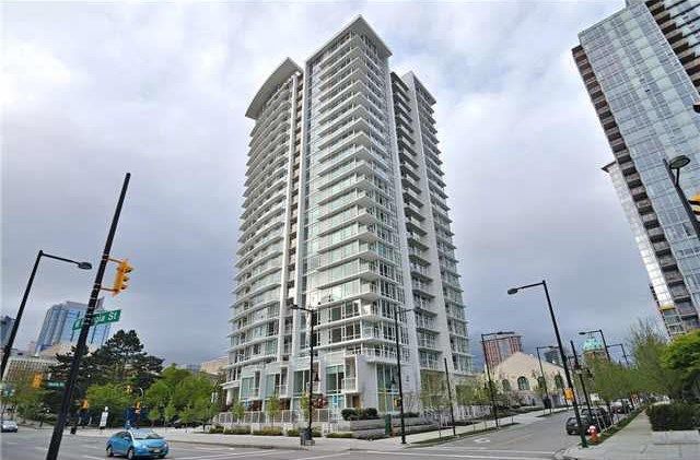 Main Photo: 1908 161 W GEORGIA Street in Vancouver: Downtown VW Condo for sale in "COSMO" (Vancouver West)  : MLS®# R2048438